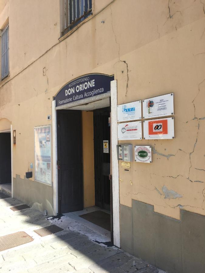 Ostello Di Orione Genua Zewnętrze zdjęcie